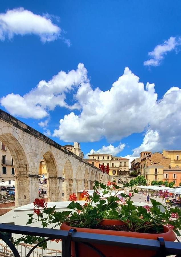 Appartement Casa Del Fiore à Sulmona Extérieur photo